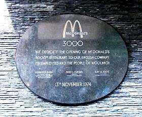 First McDonalds Restaurant in the U.K.